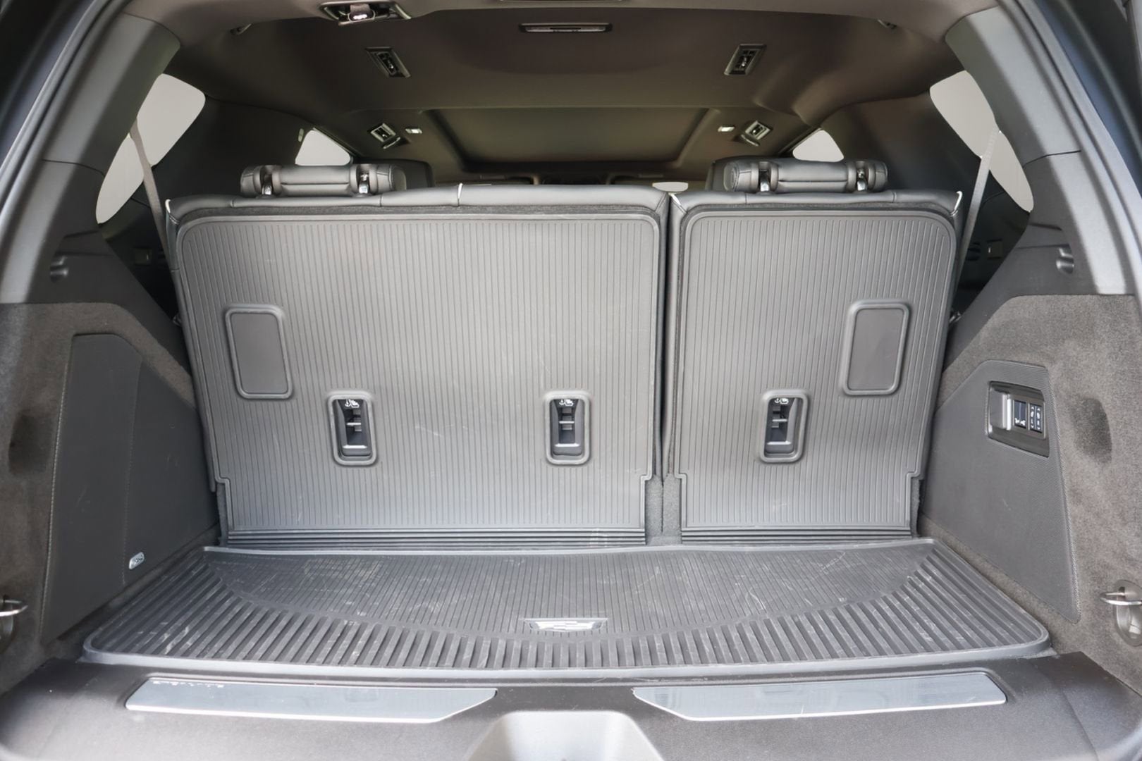 2025 Cadillac Escalade Premium Luxury