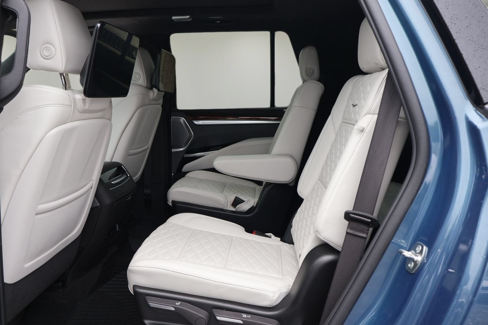 2025 Cadillac Escalade Premium Luxury Platinum