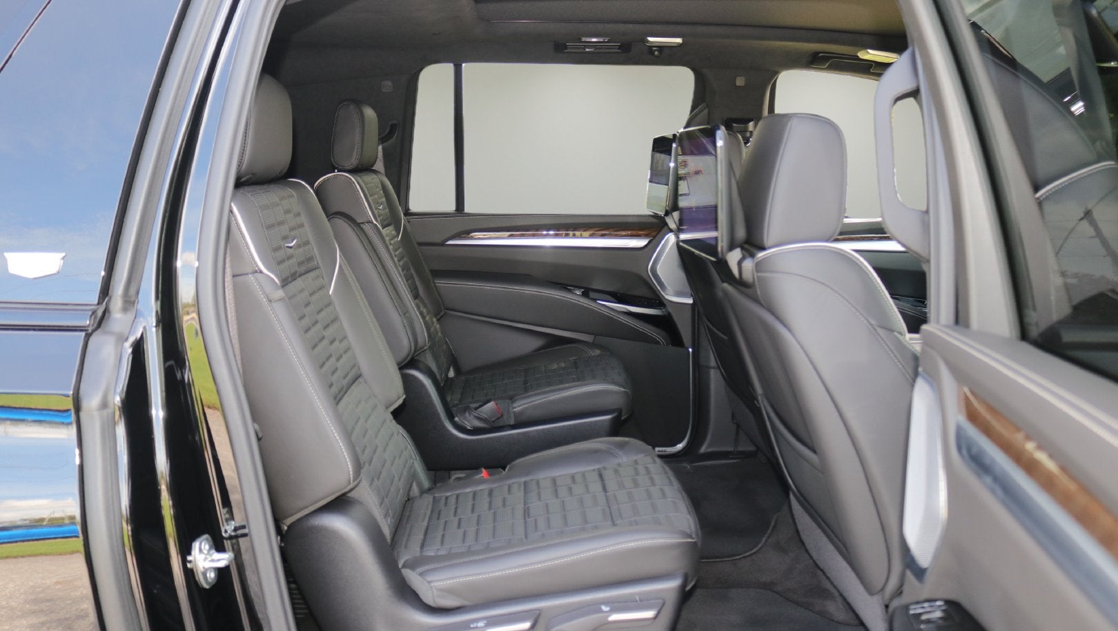2026 Cadillac Escalade ESV Platinum Sport