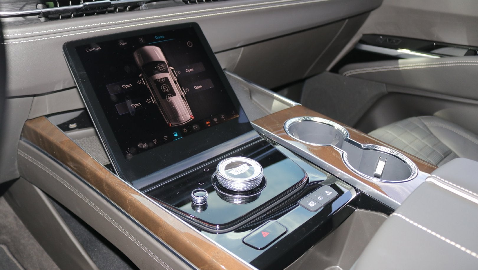 2026 Cadillac Escalade ESV Platinum Sport