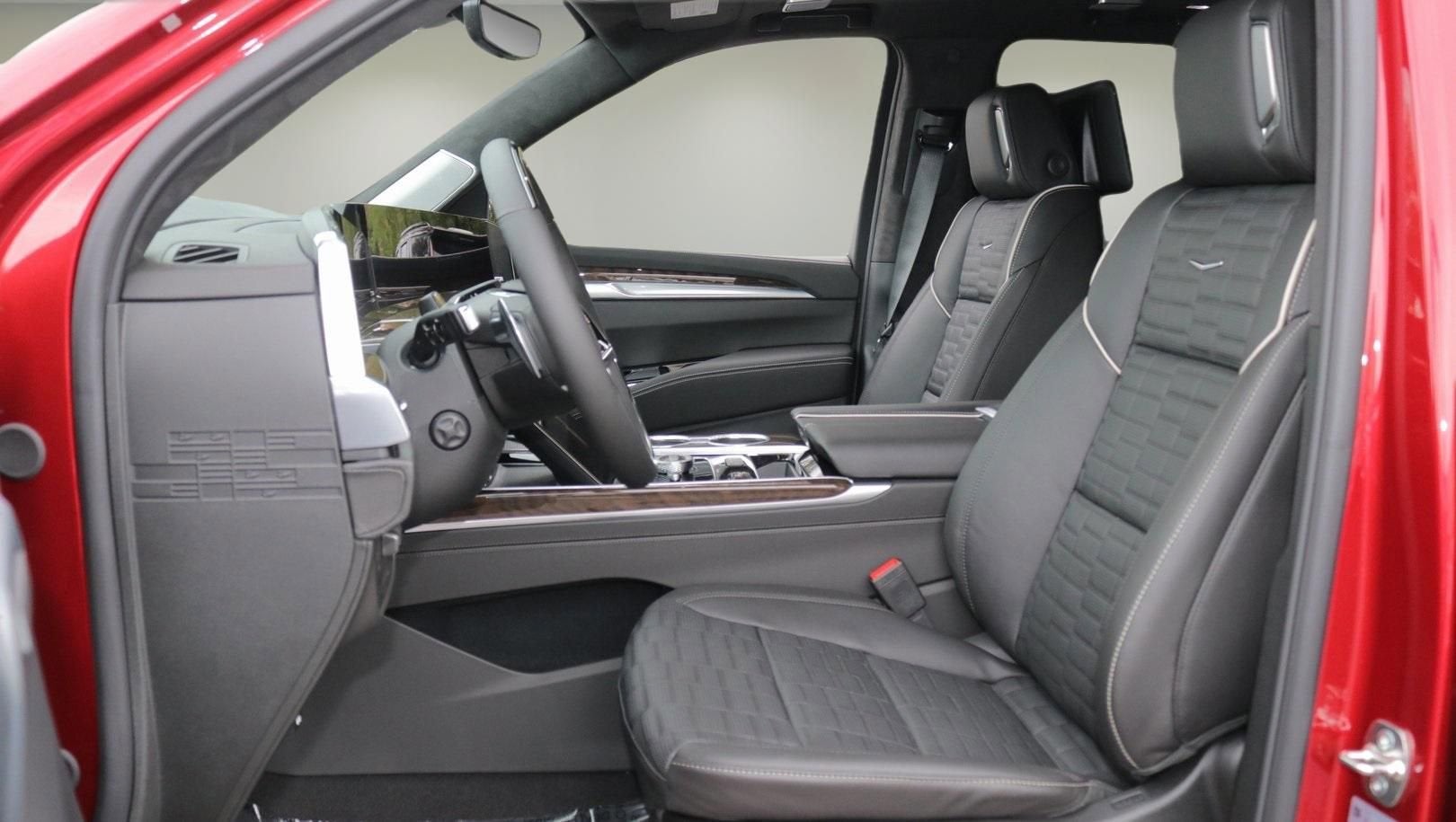 2026 Cadillac Escalade ESV Platinum Sport