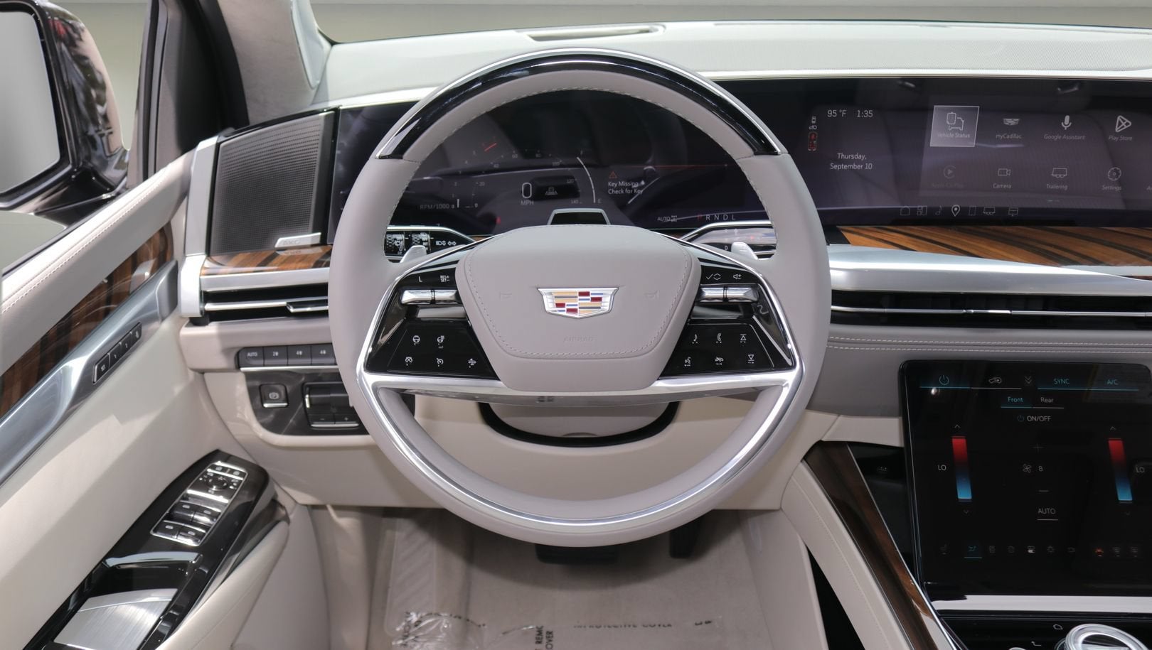 2026 Cadillac Escalade ESV Platinum Sport