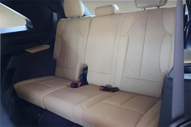 2025 Cadillac ESCALADE IQ Luxury 2