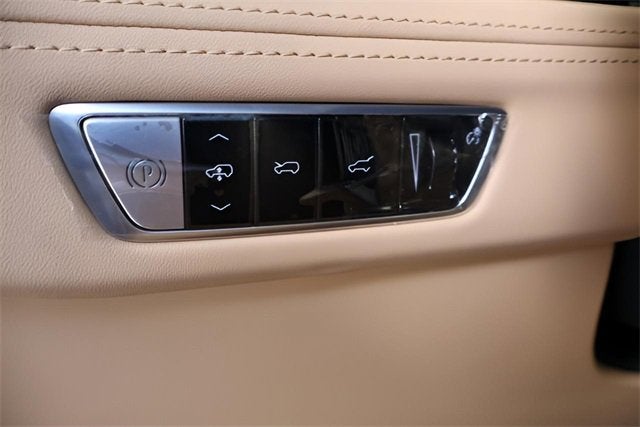 2025 Cadillac ESCALADE IQ Luxury 2