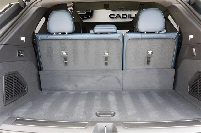 2025 Cadillac ESCALADE IQ Luxury 2