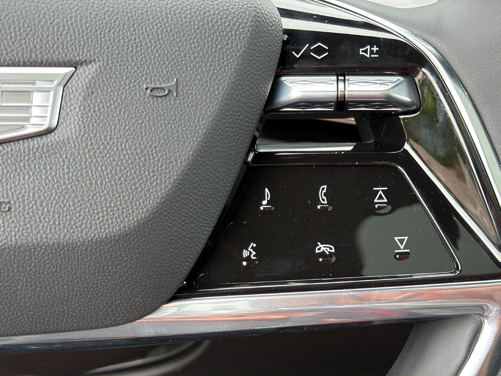 2026 Cadillac ESCALADE IQ Sport