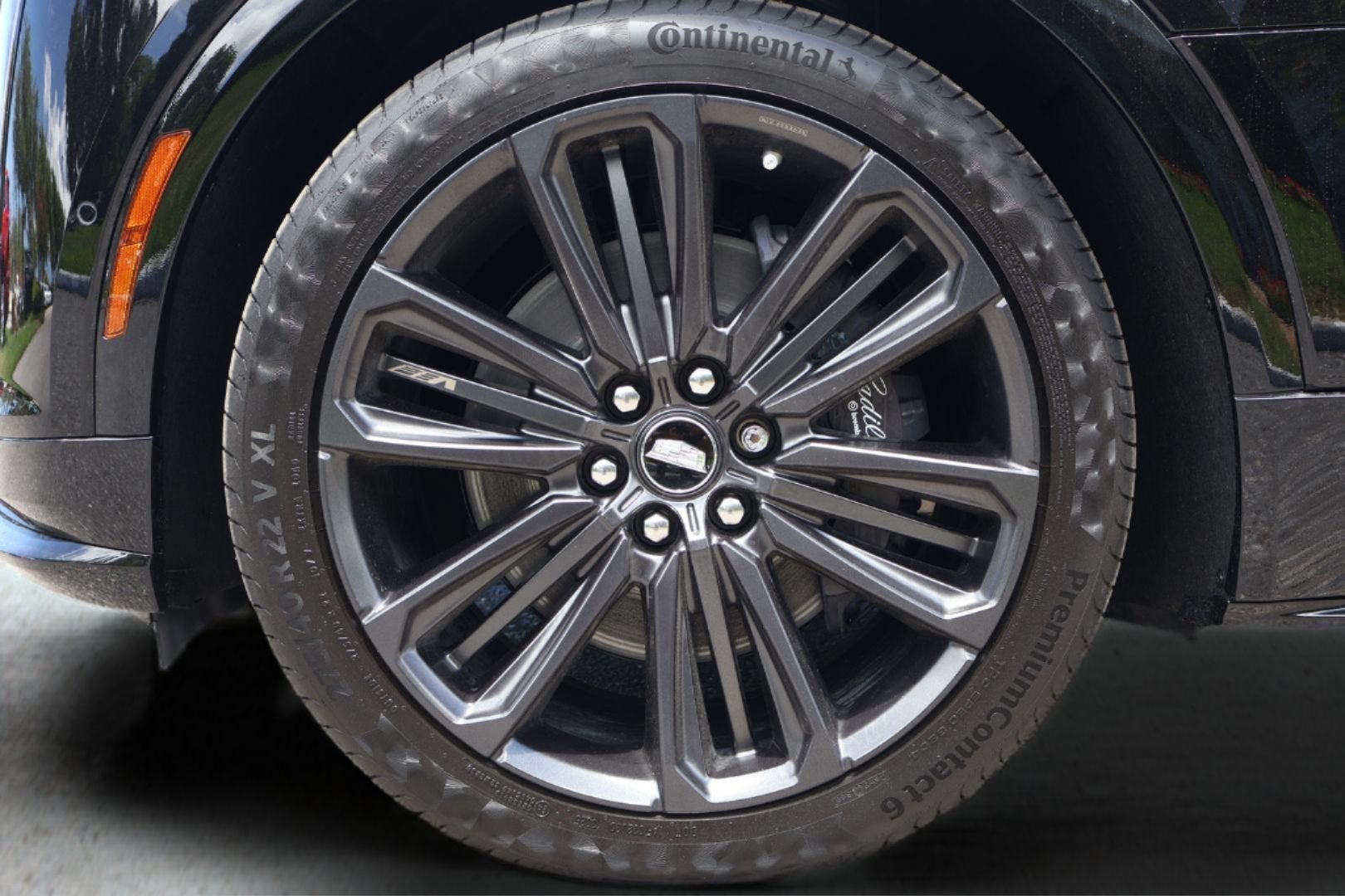 2026 Cadillac LYRIQ V Premium - Photo 30