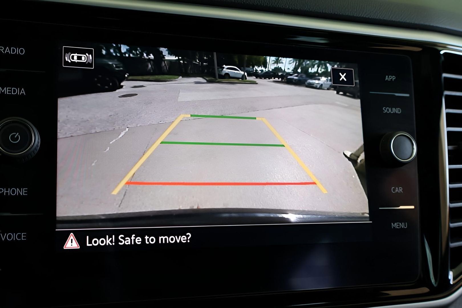 2022 Volkswagen Atlas Cross Sport 2.0T SE w/Technology