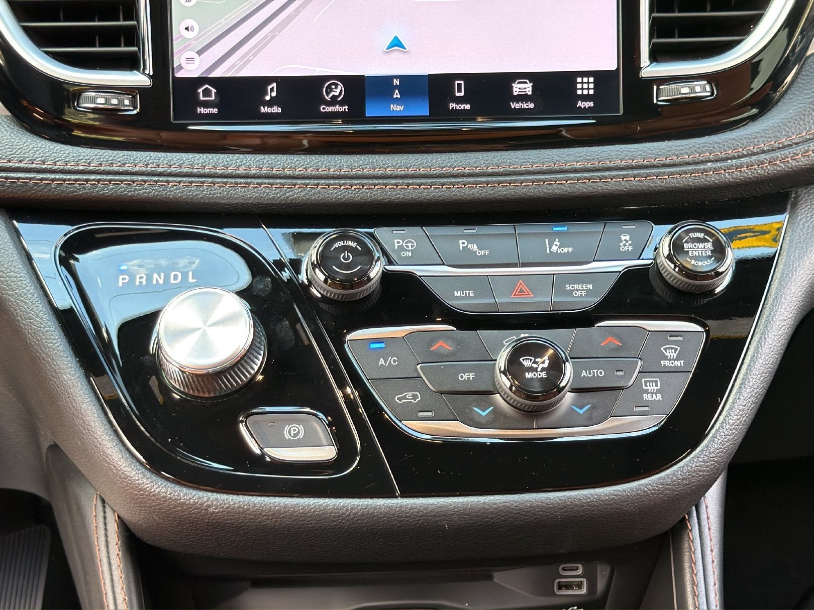 2024 Chrysler Pacifica Hybrid Pinnacle