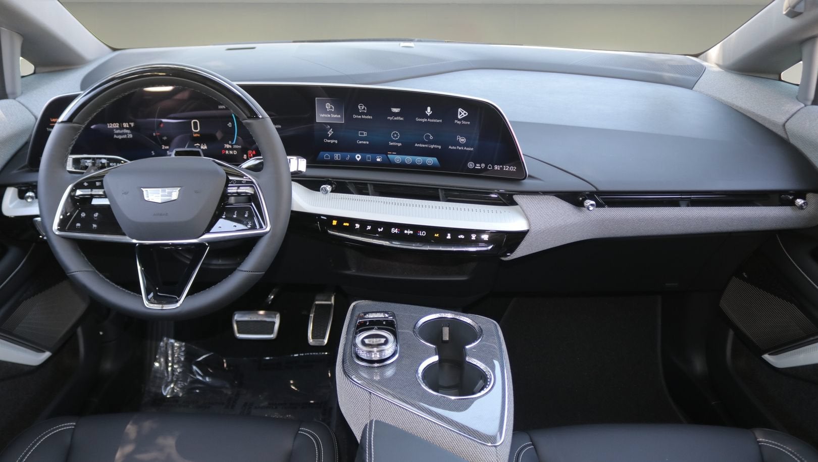 2027 Cadillac OPTIQ Luxury