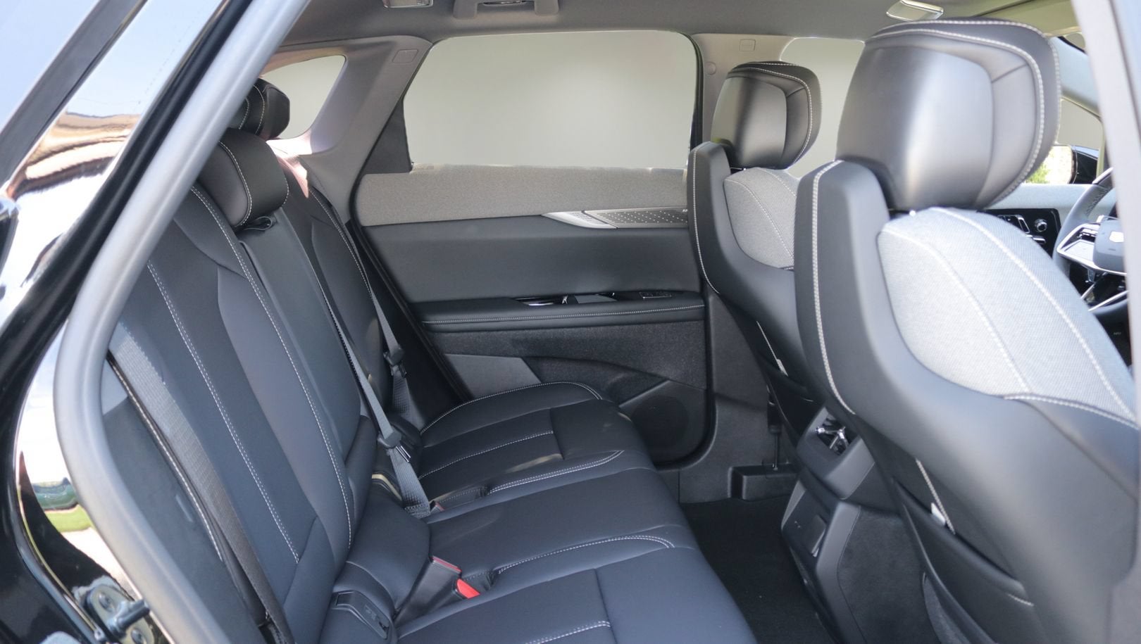 2027 Cadillac OPTIQ Luxury