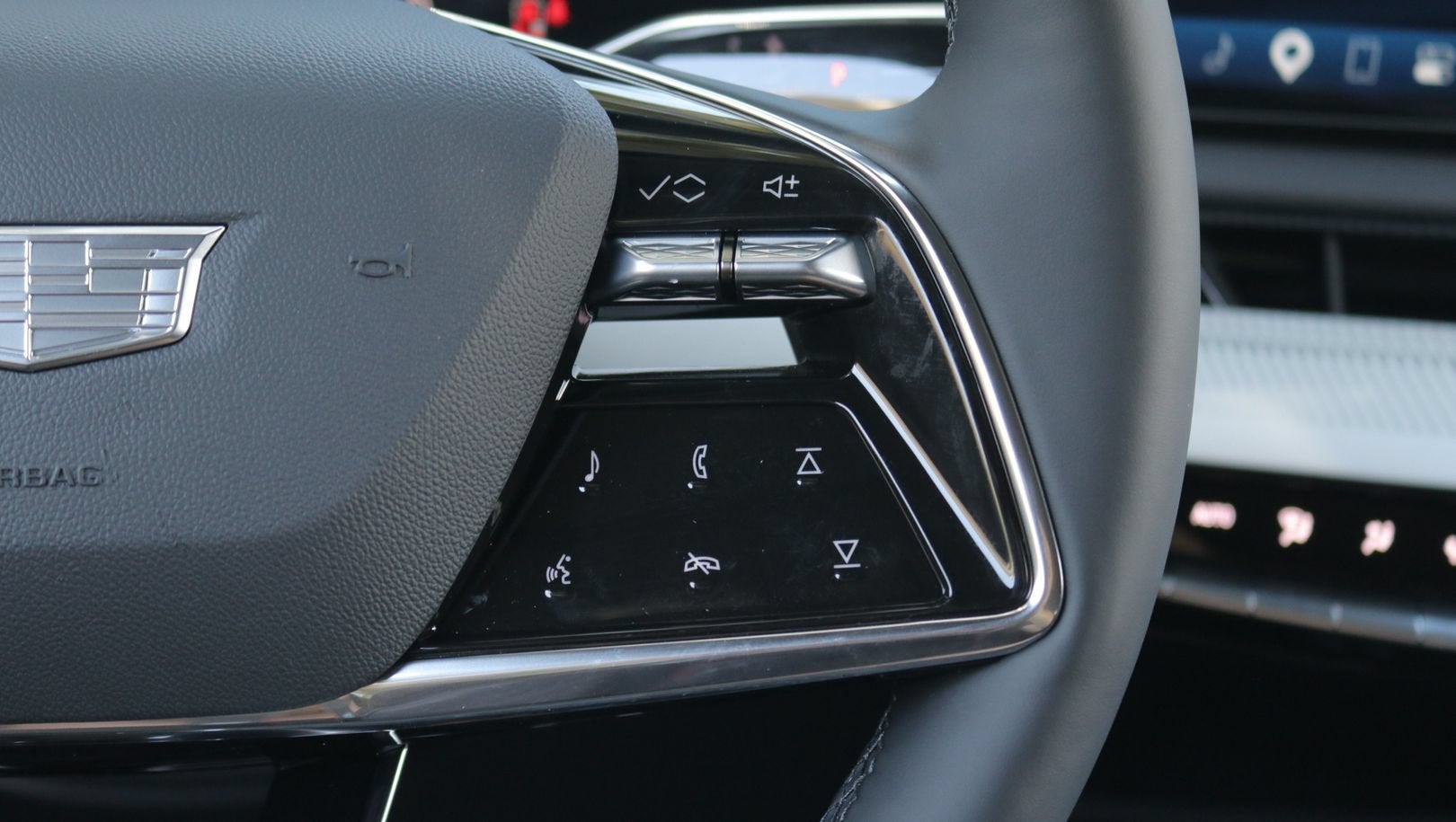 2027 Cadillac OPTIQ Luxury