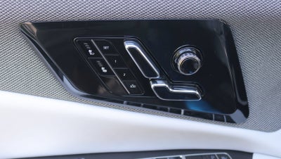 2027 Cadillac OPTIQ Luxury
