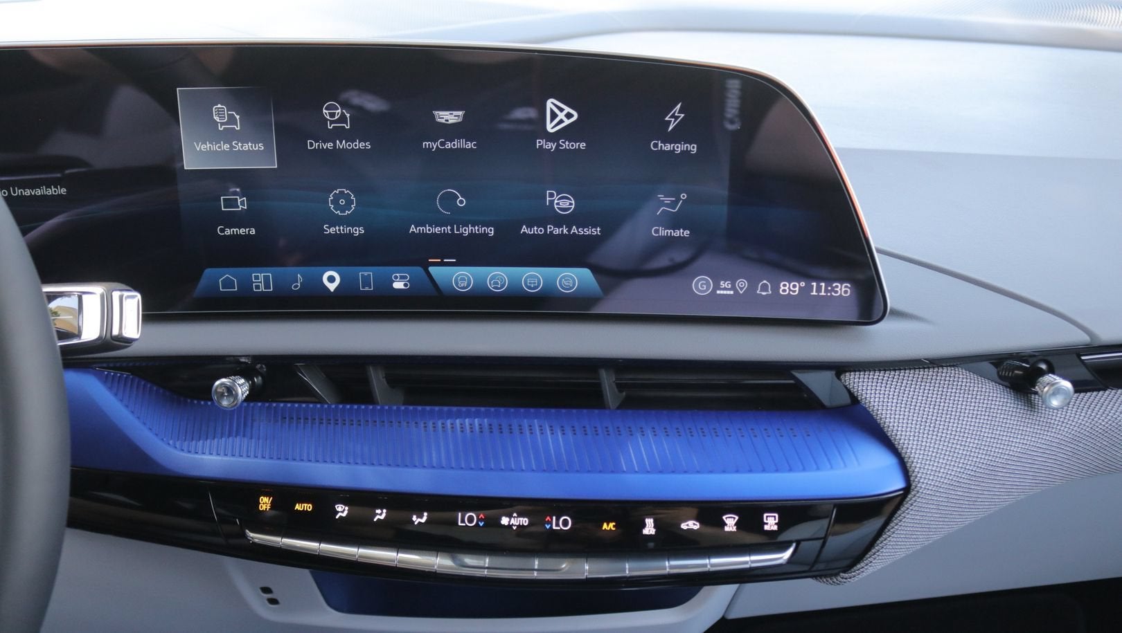 2027 Cadillac OPTIQ Luxury