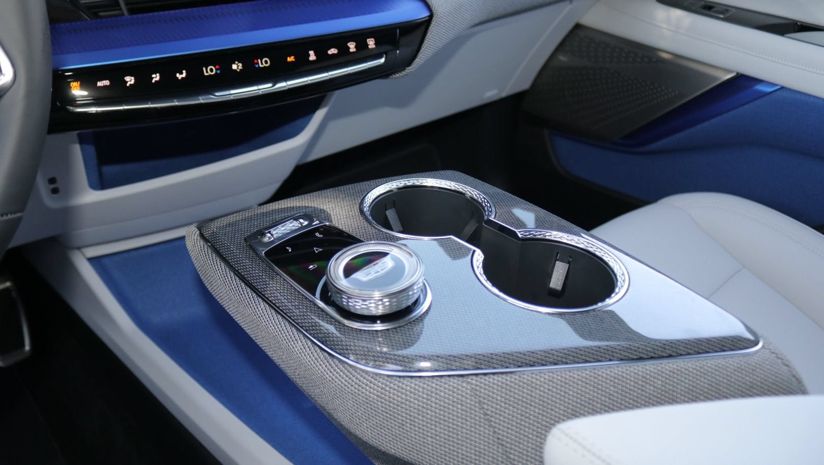 2027 Cadillac OPTIQ Luxury