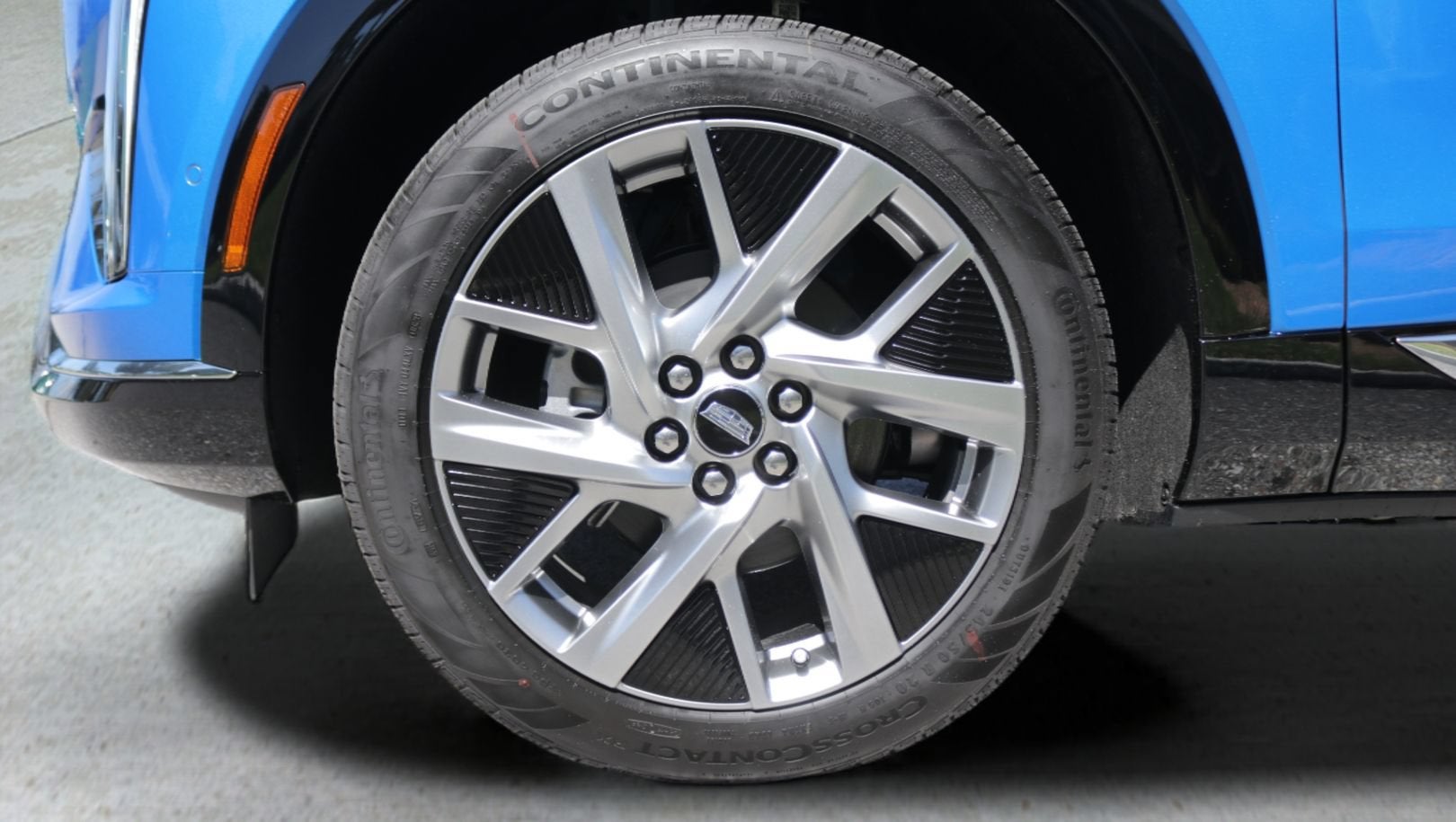 2027 Cadillac OPTIQ Luxury