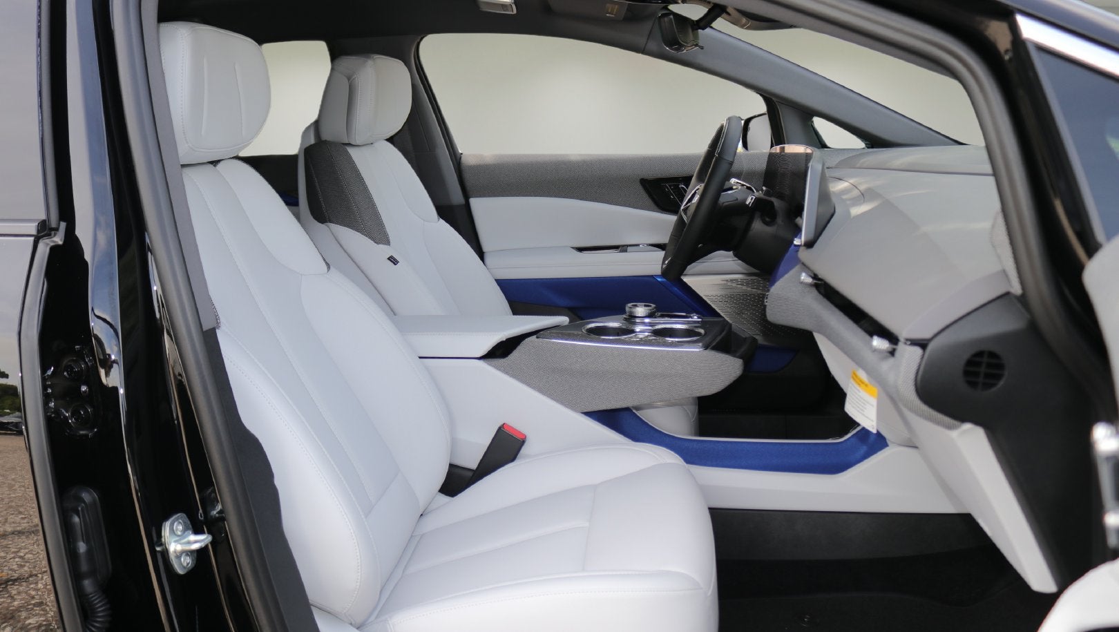 2027 Cadillac OPTIQ Luxury