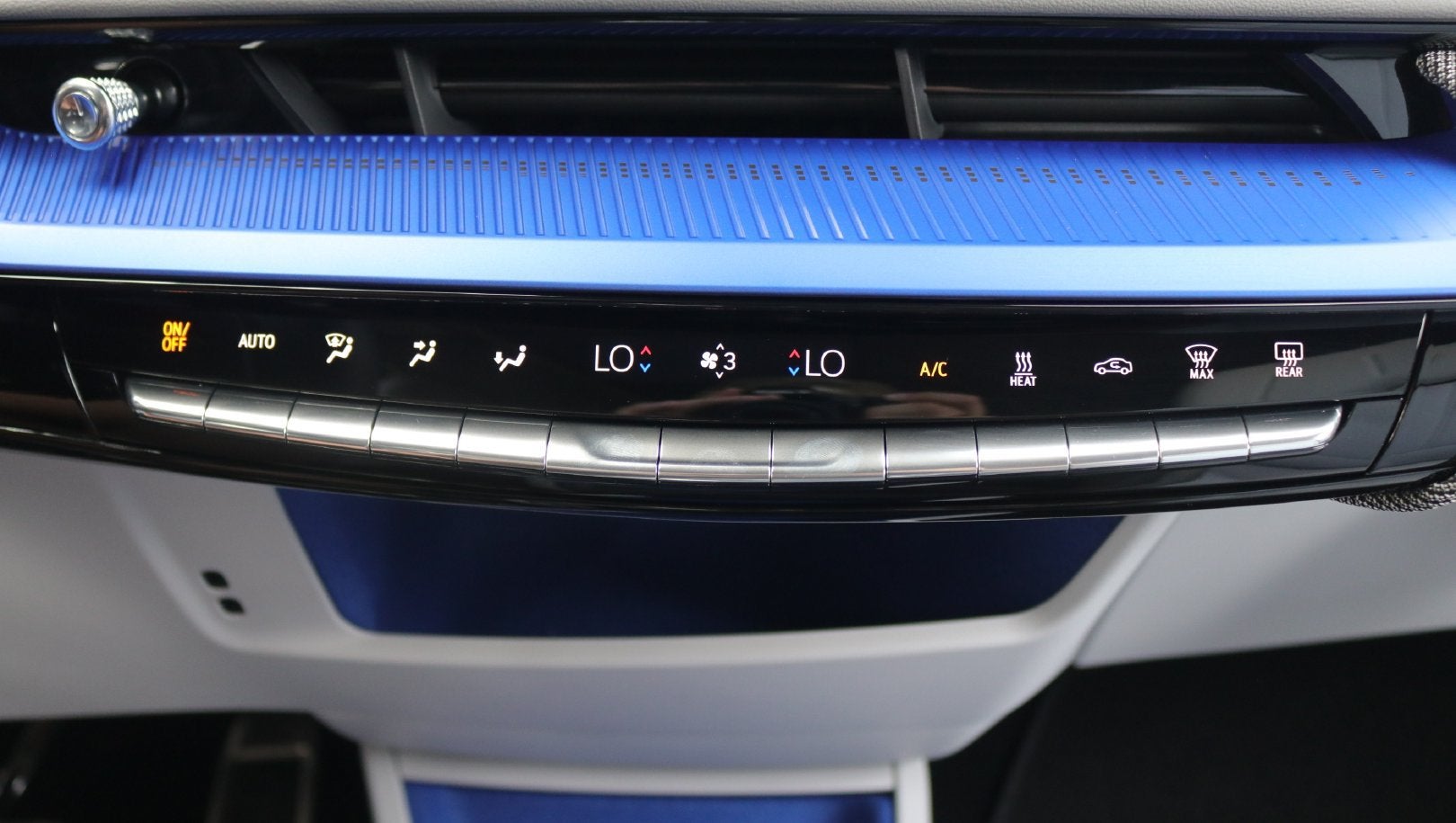 2027 Cadillac OPTIQ Luxury