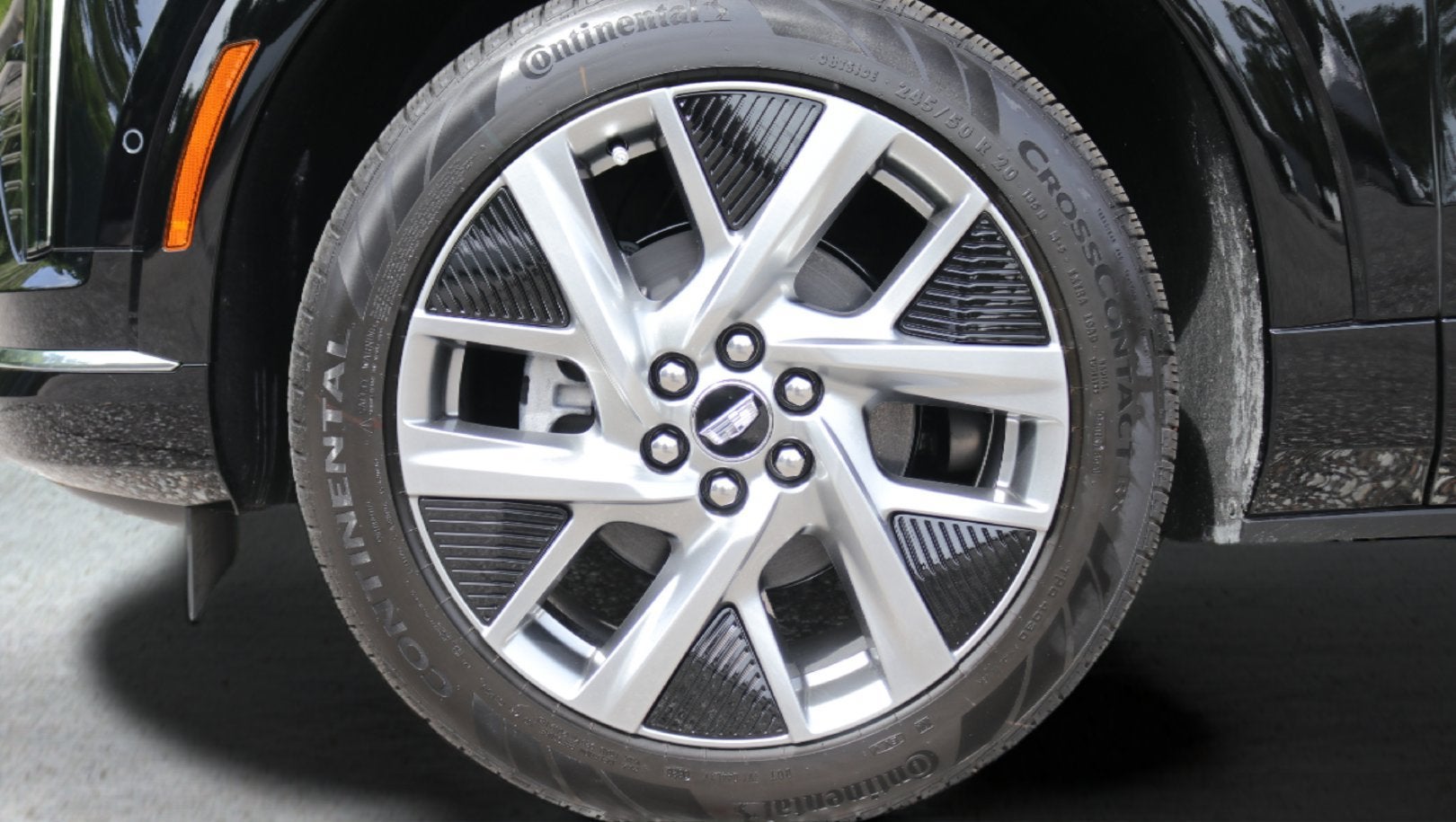 2027 Cadillac OPTIQ Luxury