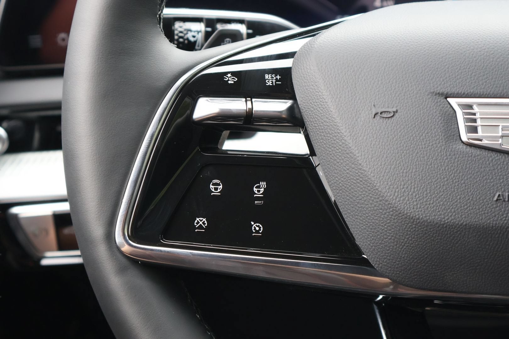 2026 Cadillac OPTIQ Luxury