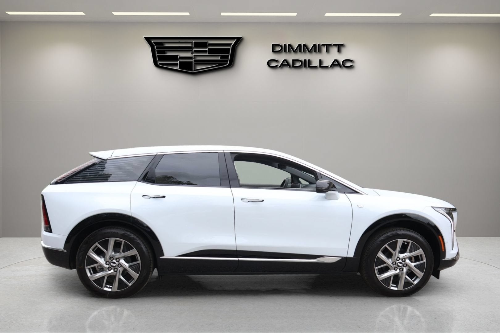 2026 Cadillac OPTIQ Luxury