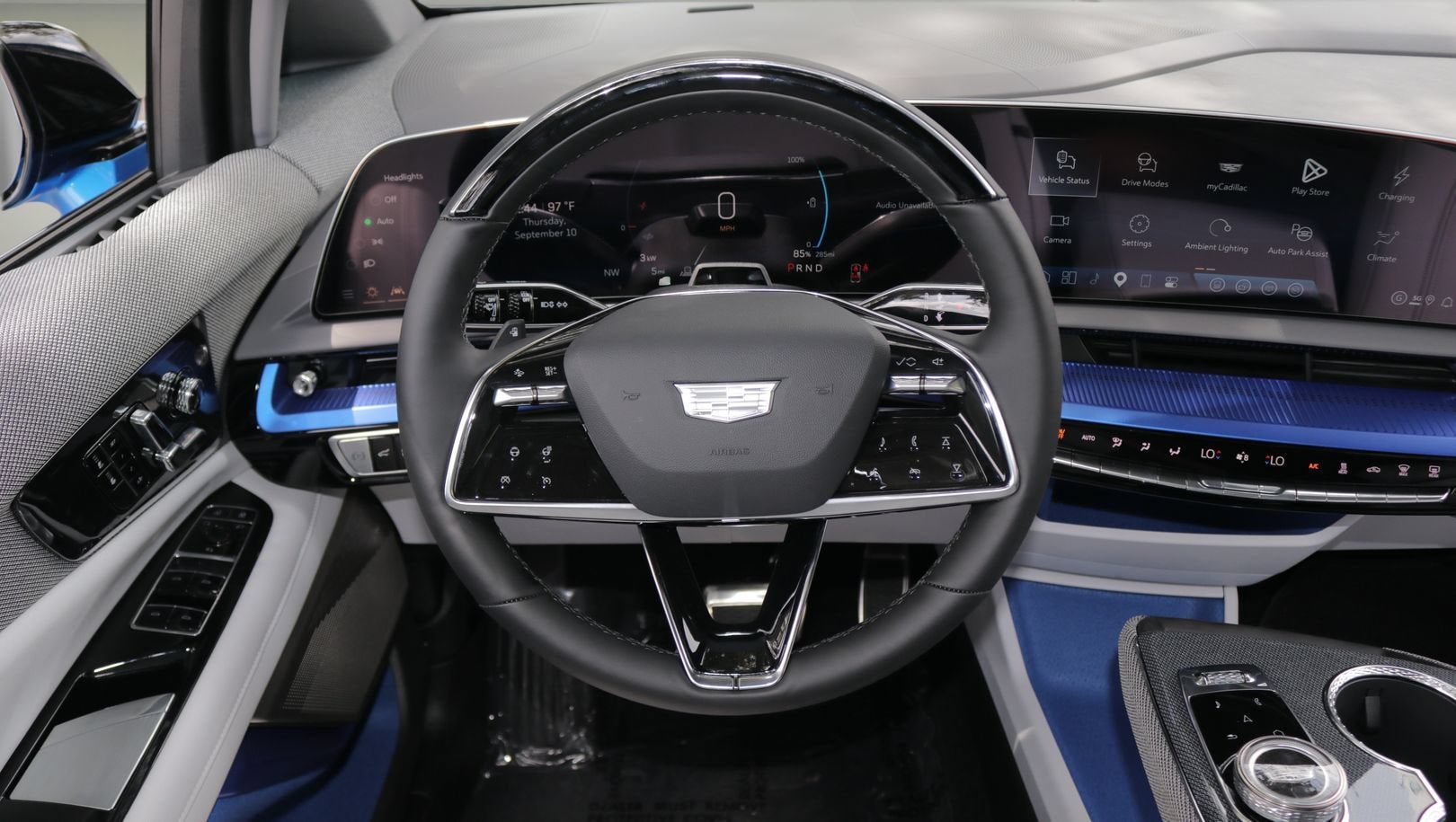 2027 Cadillac OPTIQ Luxury