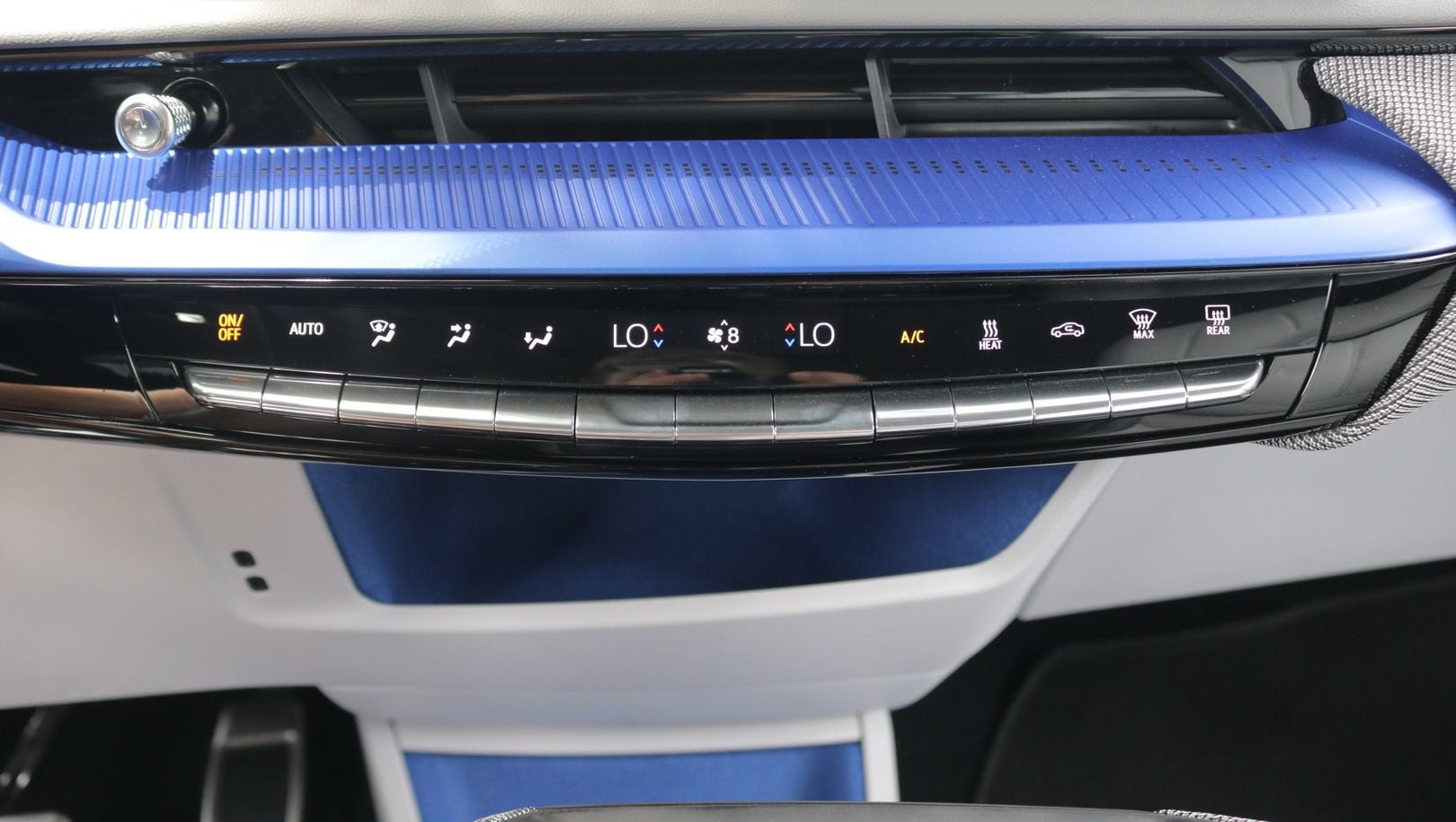 2027 Cadillac OPTIQ Luxury