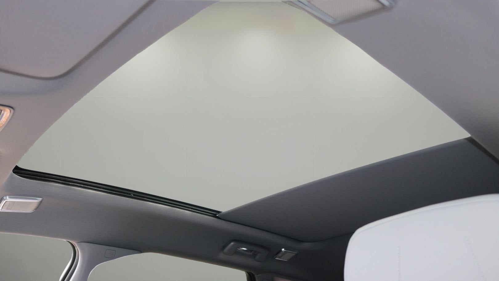 2027 Cadillac OPTIQ Luxury