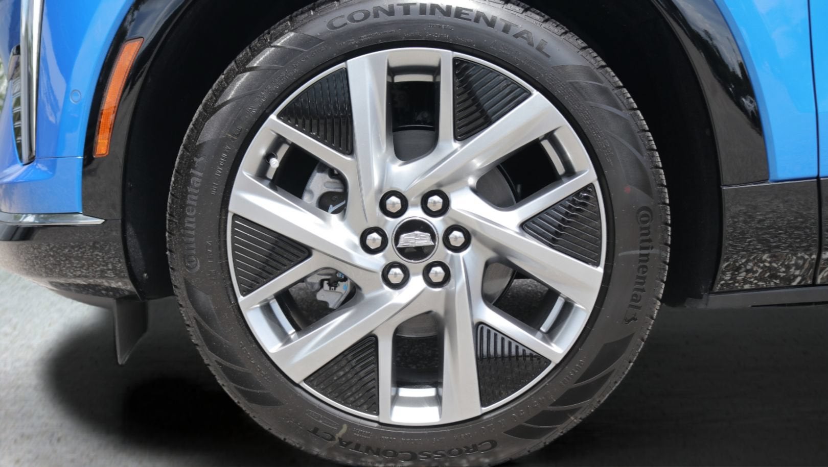 2027 Cadillac OPTIQ Luxury