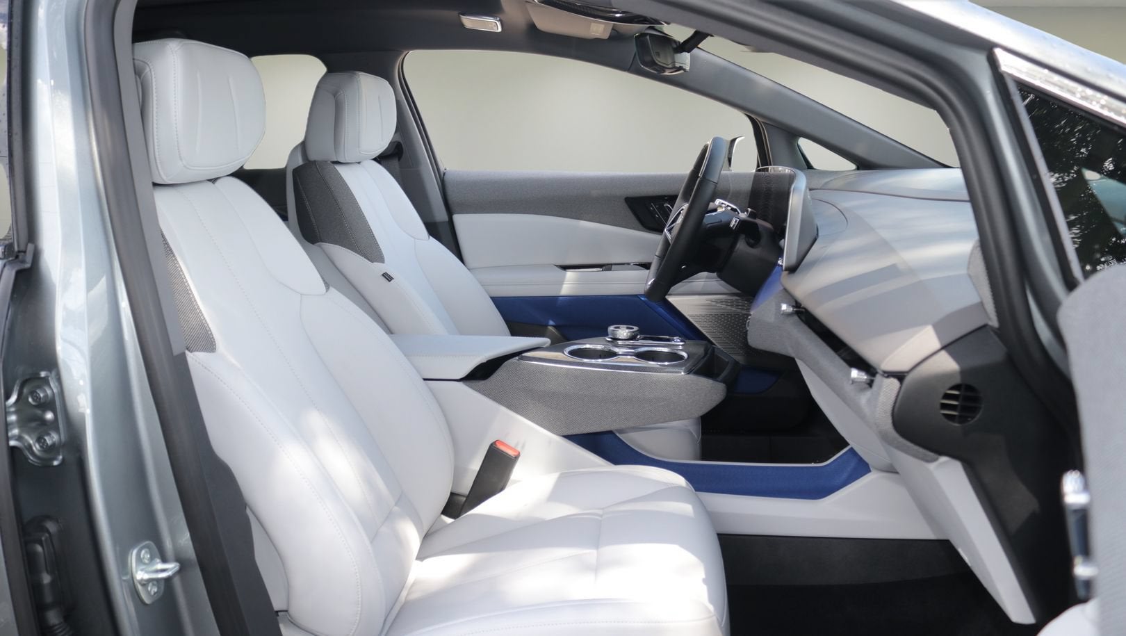2027 Cadillac OPTIQ Luxury