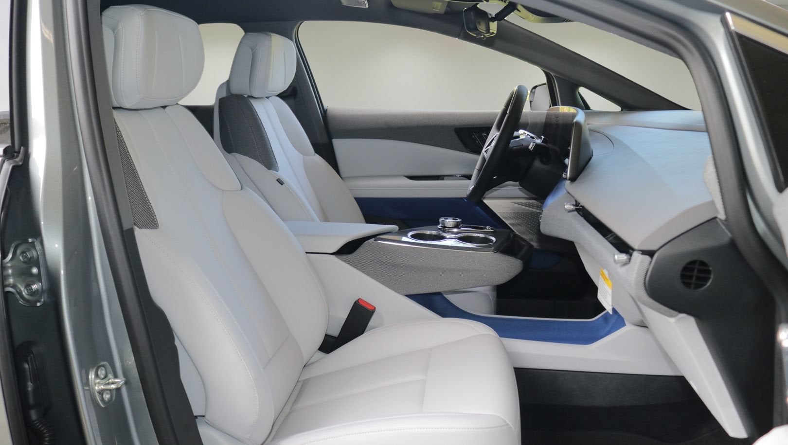 2027 Cadillac OPTIQ Luxury