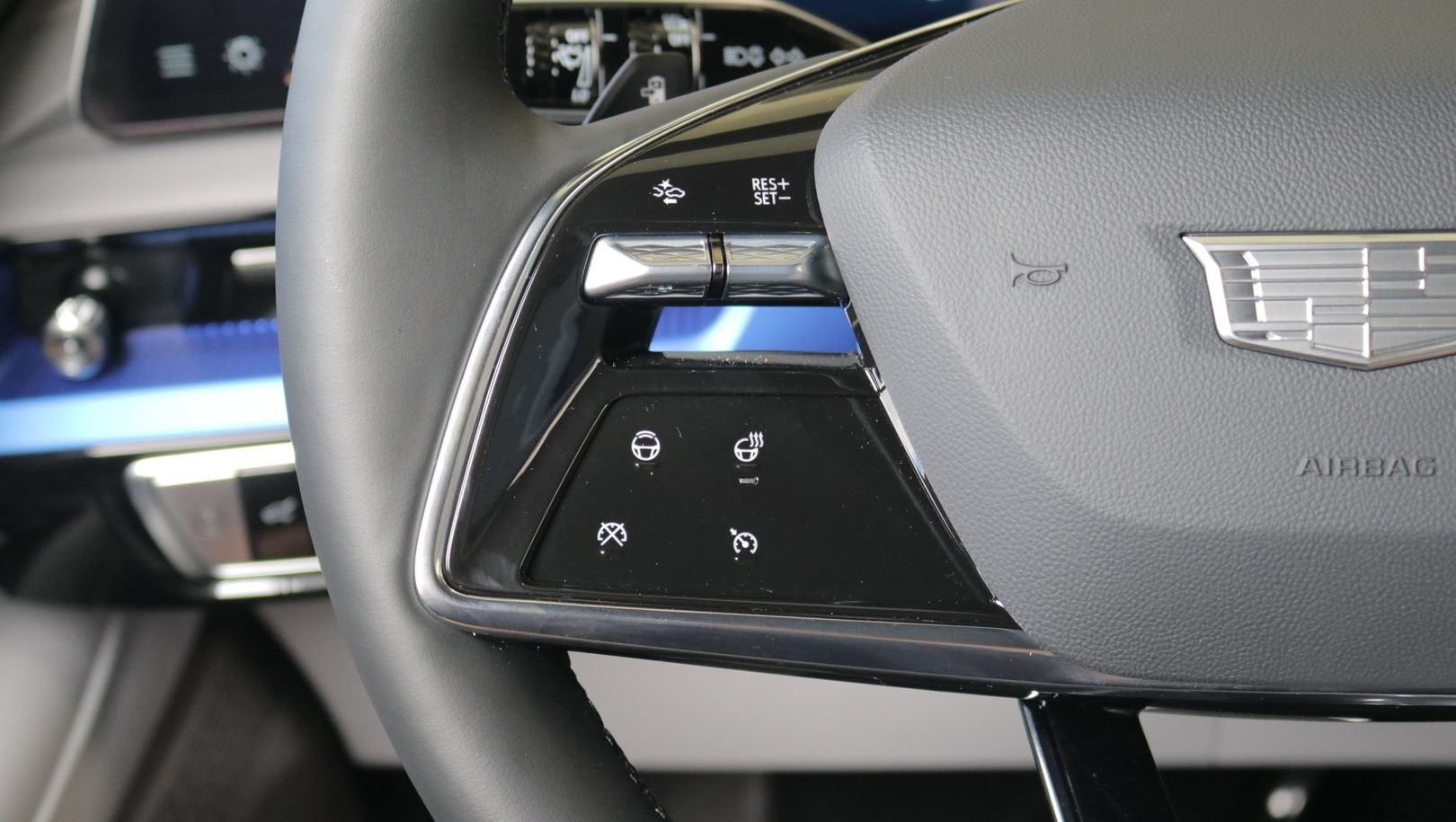 2027 Cadillac OPTIQ Luxury