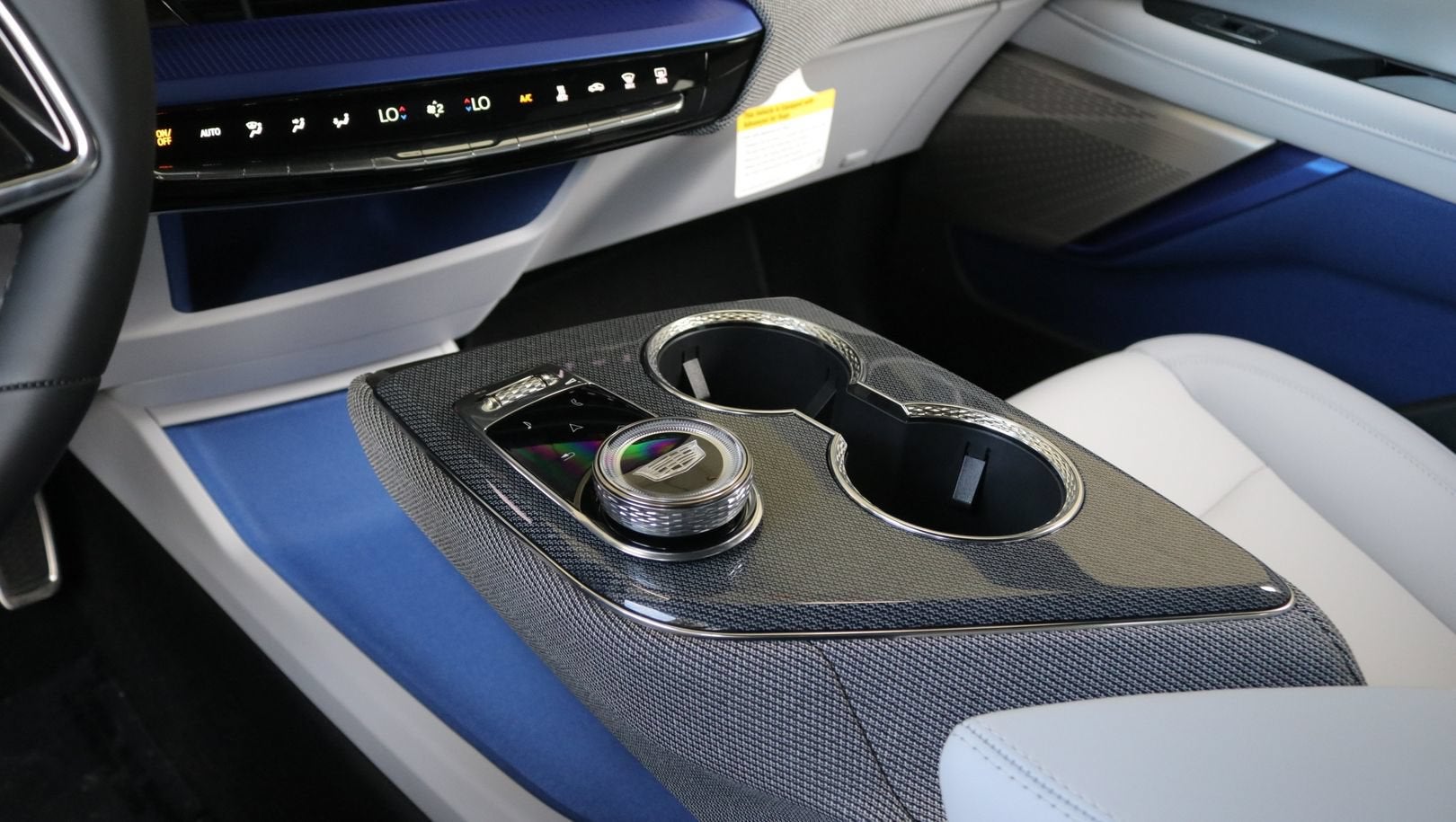2027 Cadillac OPTIQ Luxury