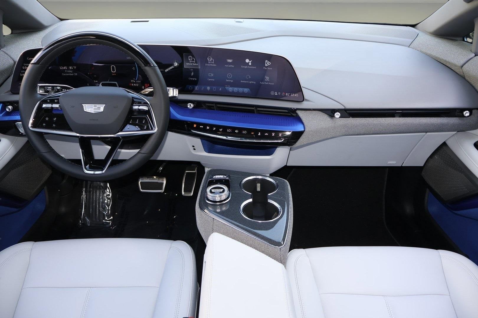 2026 Cadillac OPTIQ Luxury
