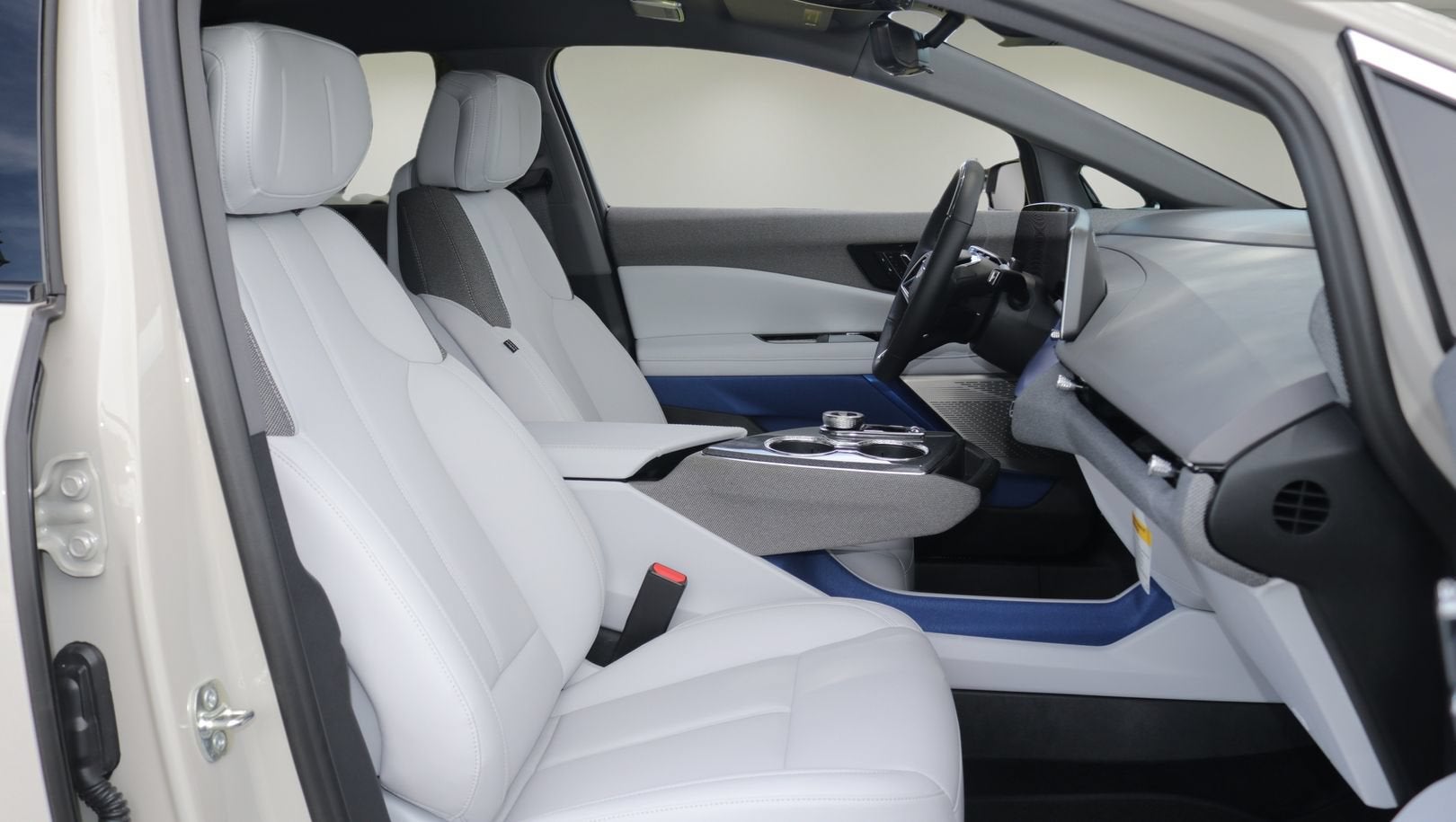 2027 Cadillac OPTIQ Luxury