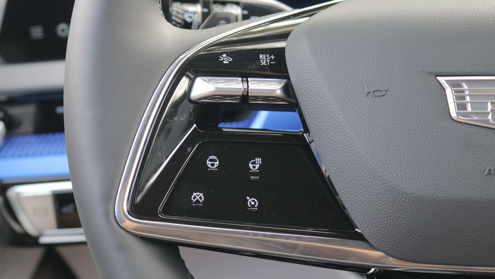 2027 Cadillac OPTIQ Luxury