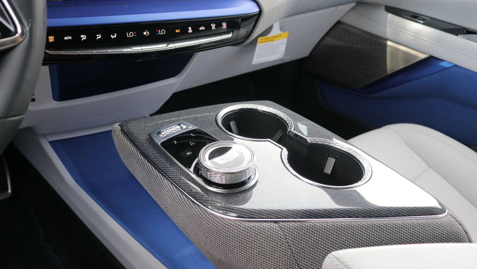 2027 Cadillac OPTIQ Luxury