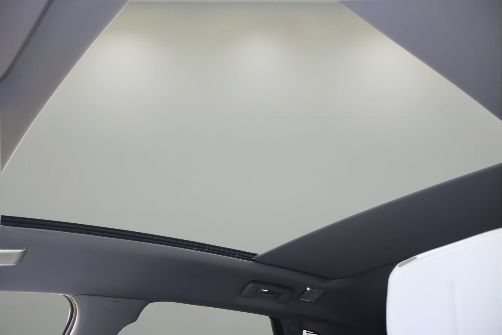 2027 Cadillac OPTIQ Luxury