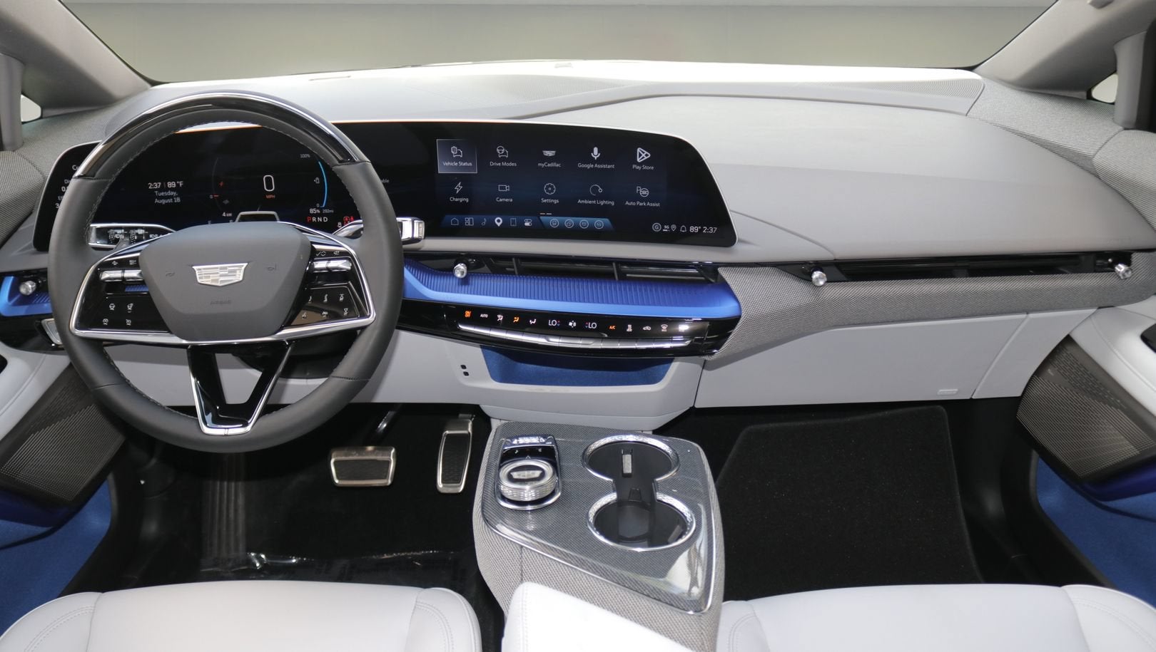 2027 Cadillac OPTIQ Luxury