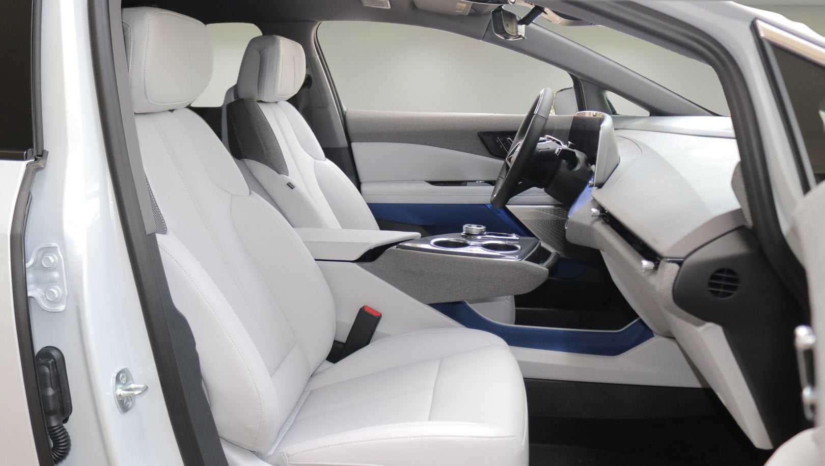 2027 Cadillac OPTIQ Luxury
