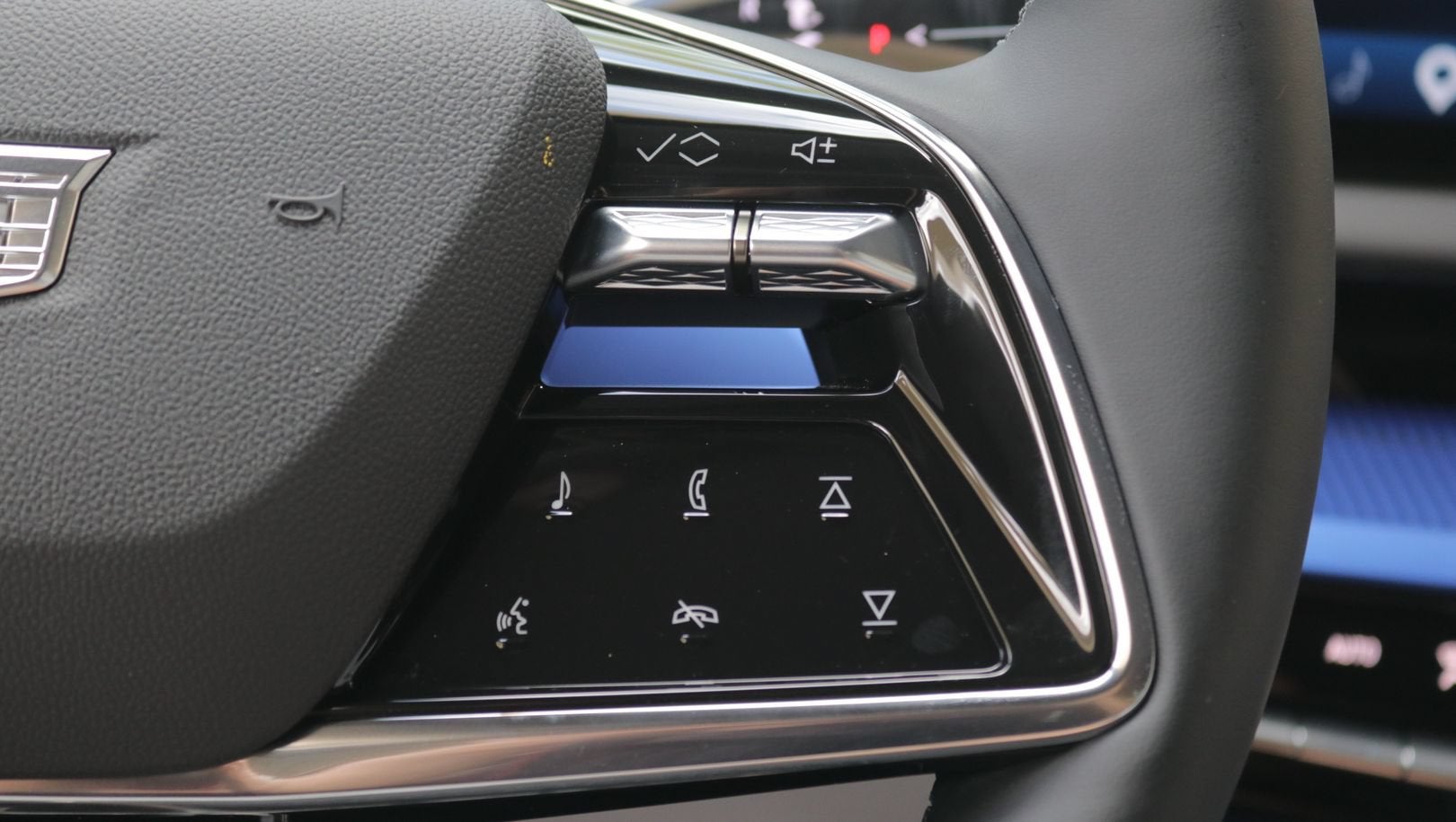 2027 Cadillac OPTIQ Luxury