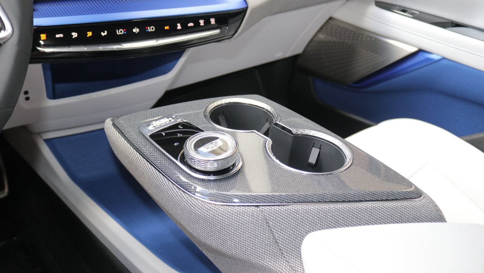 2027 Cadillac OPTIQ Luxury