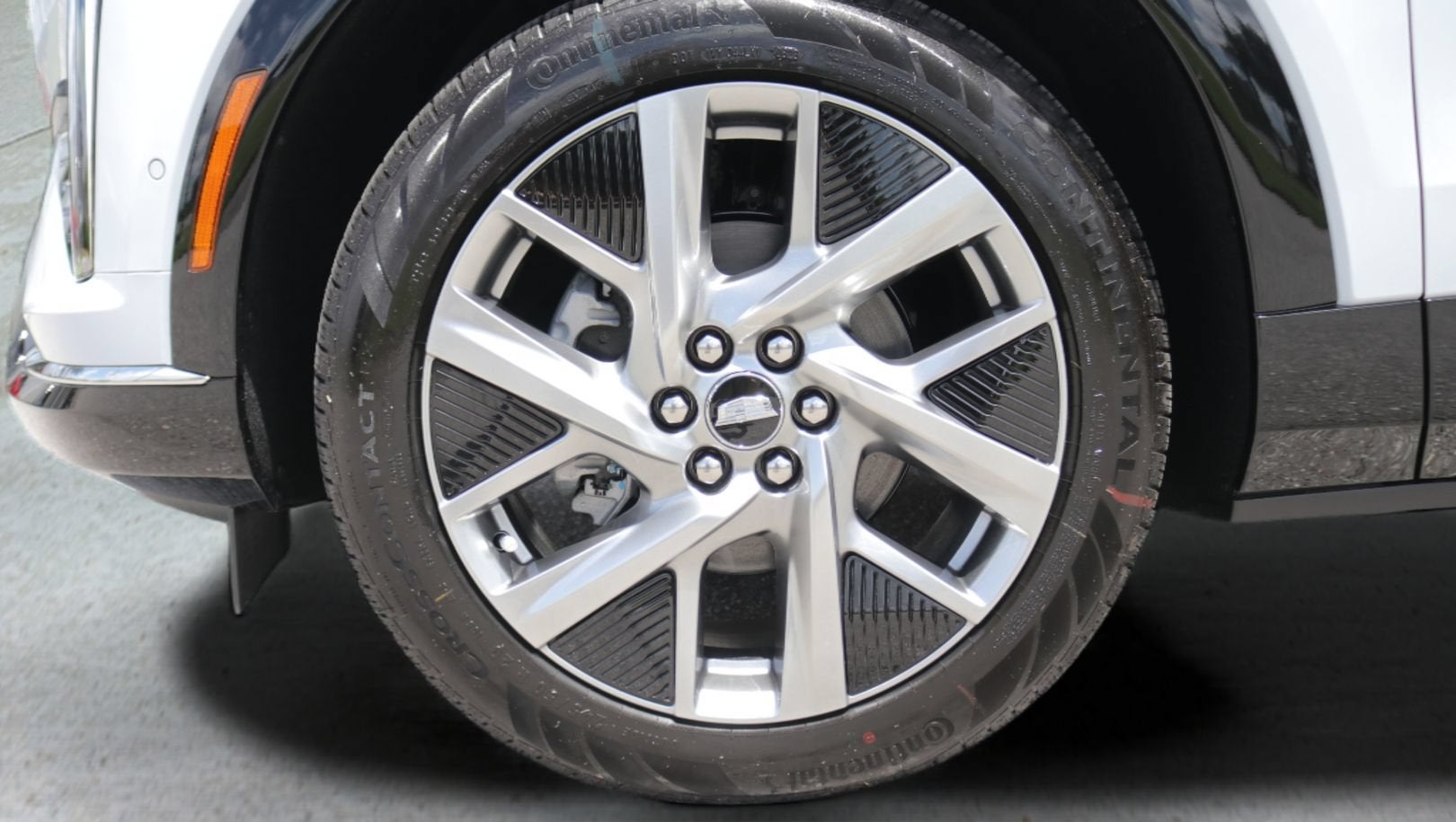 2027 Cadillac OPTIQ Luxury