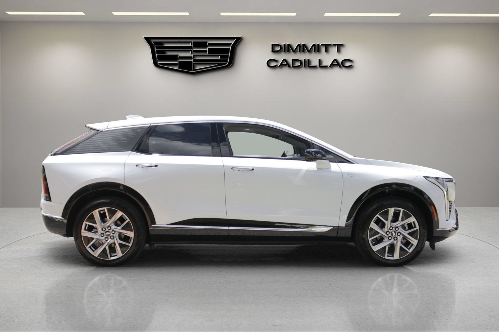 2027 Cadillac OPTIQ Luxury