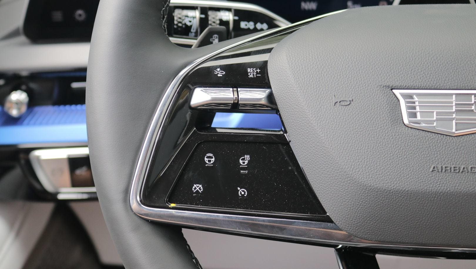 2027 Cadillac OPTIQ Luxury