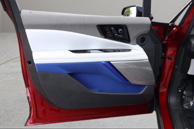 2025 Cadillac OPTIQ Luxury 1