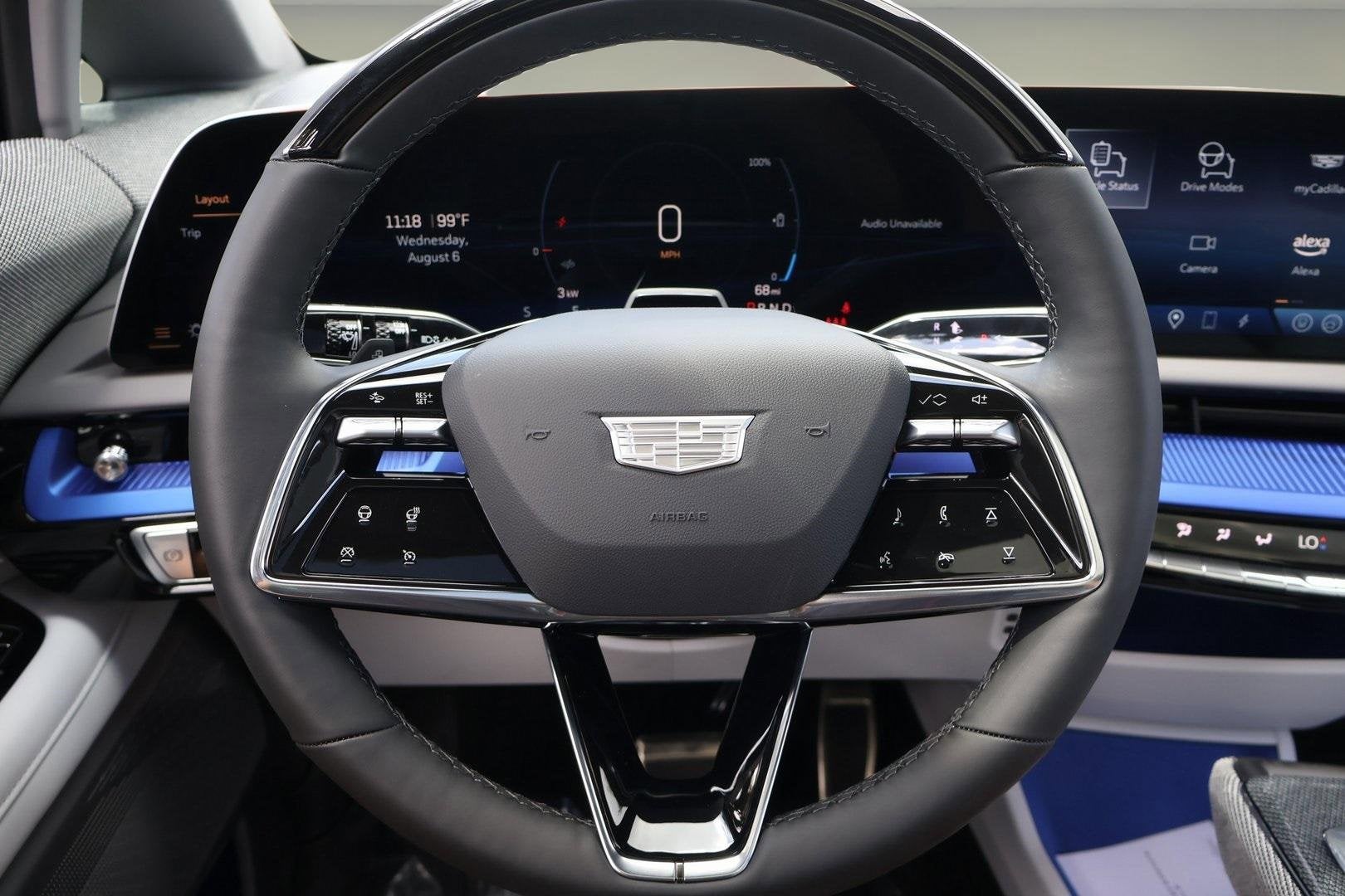 2025 Cadillac OPTIQ Luxury 1