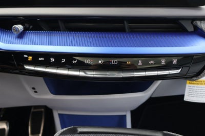 2025 Cadillac OPTIQ Luxury 1