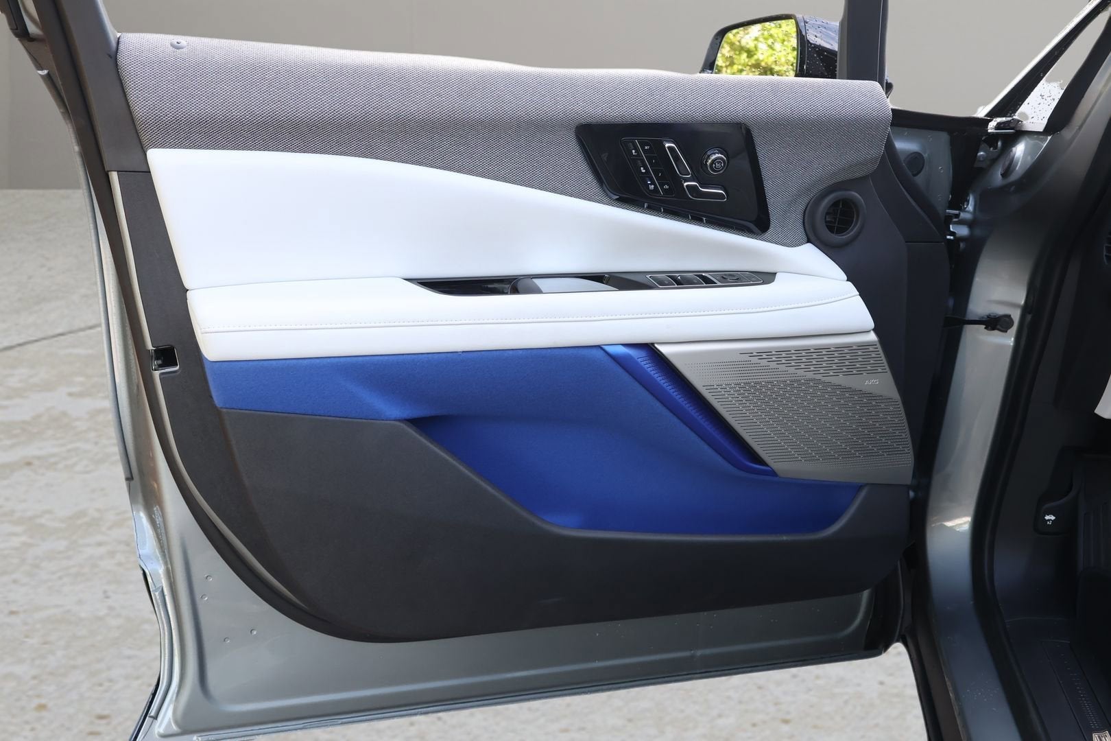 2026 Cadillac OPTIQ Premium Luxury