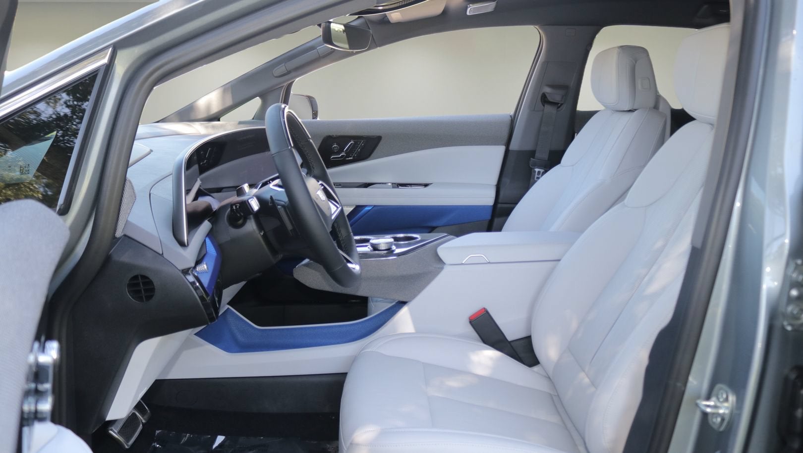 2027 Cadillac OPTIQ Premium Luxury